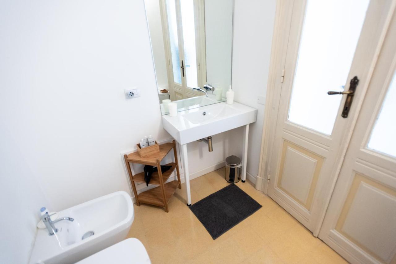 B&B Angioy 18 Κάλιαρι Εξωτερικό φωτογραφία